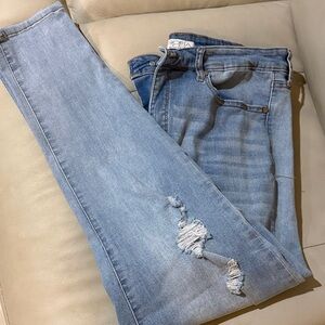 Sofia by Sofia Vergara Light Blue Skinny Jeans